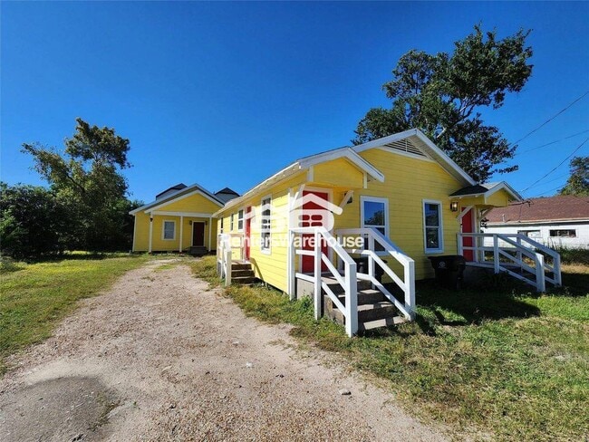 Building Photo - 2706 Berry St