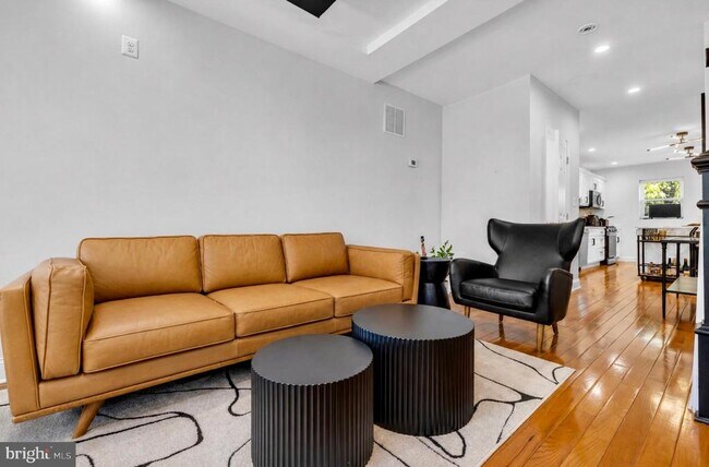 Foto del edificio - 2028 E Preston St