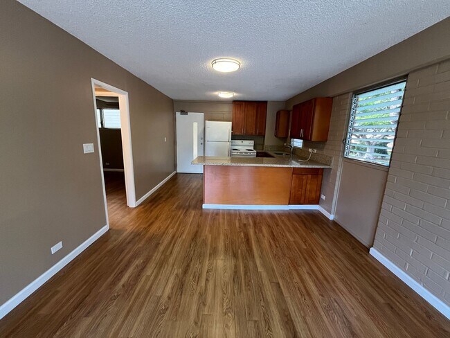 Foto del edificio - Punahou Wilder (Manoa/Makiki) - 2 bedrooms...