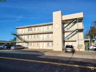 Building Photo - 2488 Market Ave