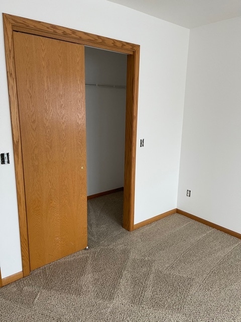 closet - 210 E Verona Ave
