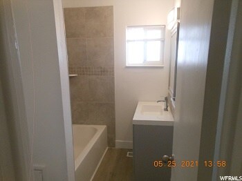 Foto del edificio - 4655 Locust Ln E