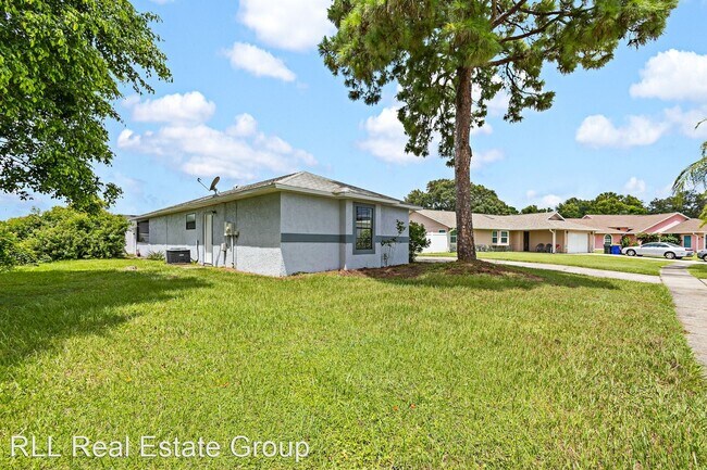 Foto del edificio - 3 br, 2 bath House - 809 Kara Cir