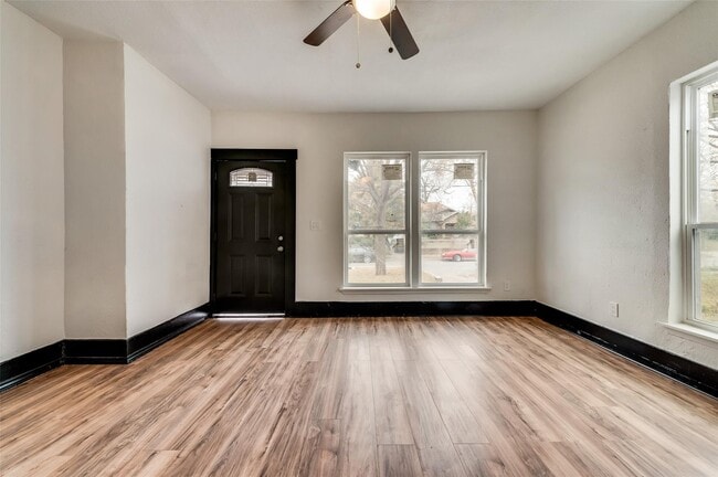 Living Room - 5212 Parry Ave
