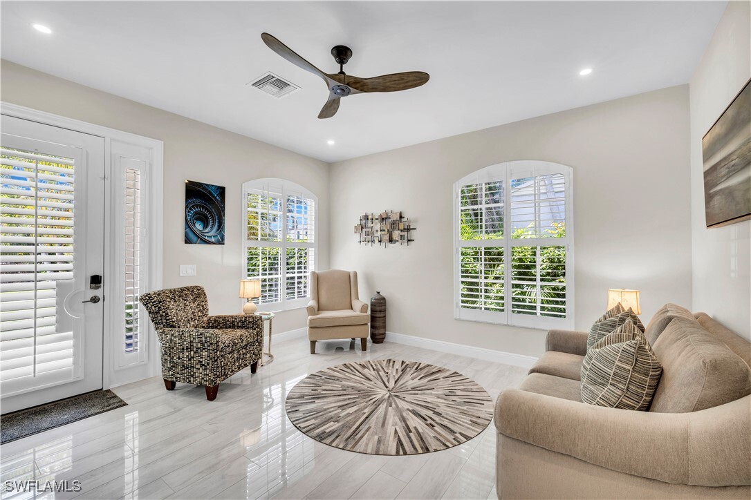 Foto principal - 513 96th Ave N
