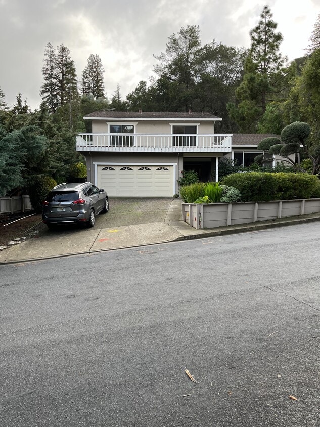 21932 Lindy Ln, Cupertino, CA 95014 House Rental in Cupertino, CA