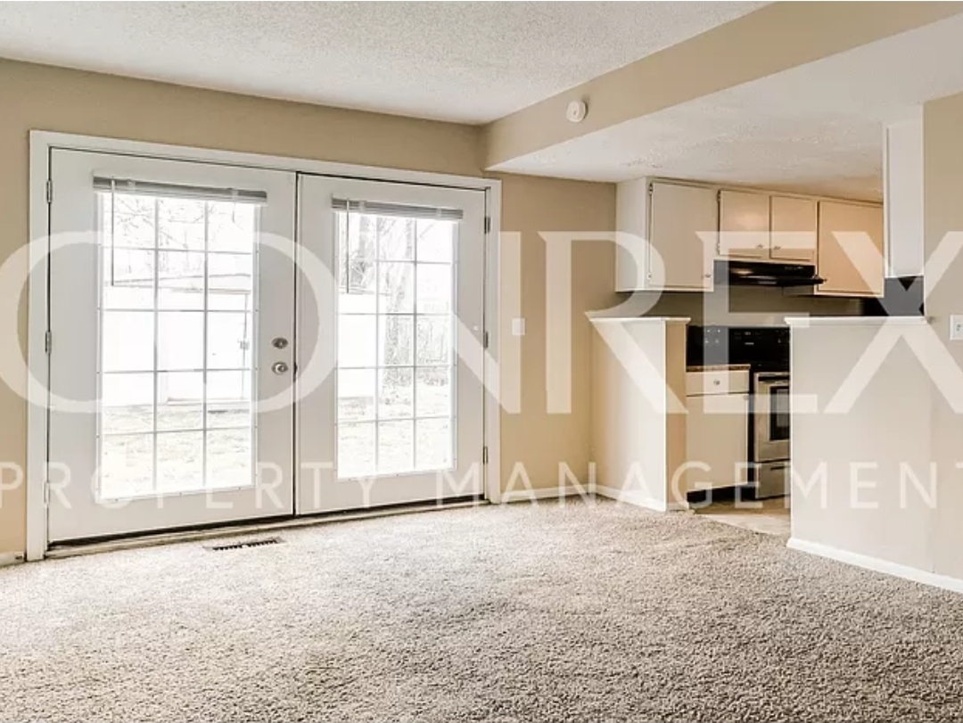 Building Photo - 3611 Greenwood Dr