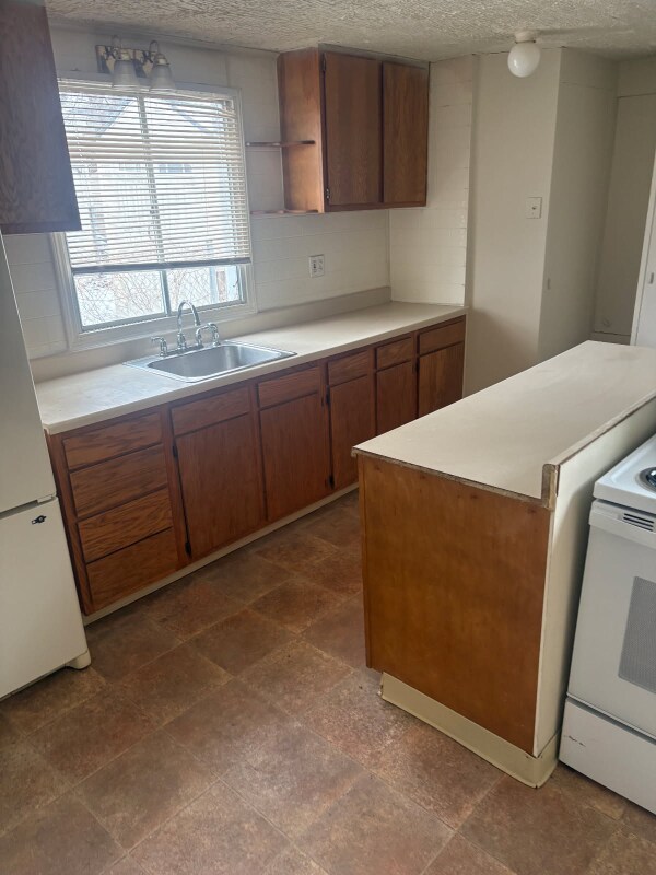 Foto del edificio - 1852 Beechmont St