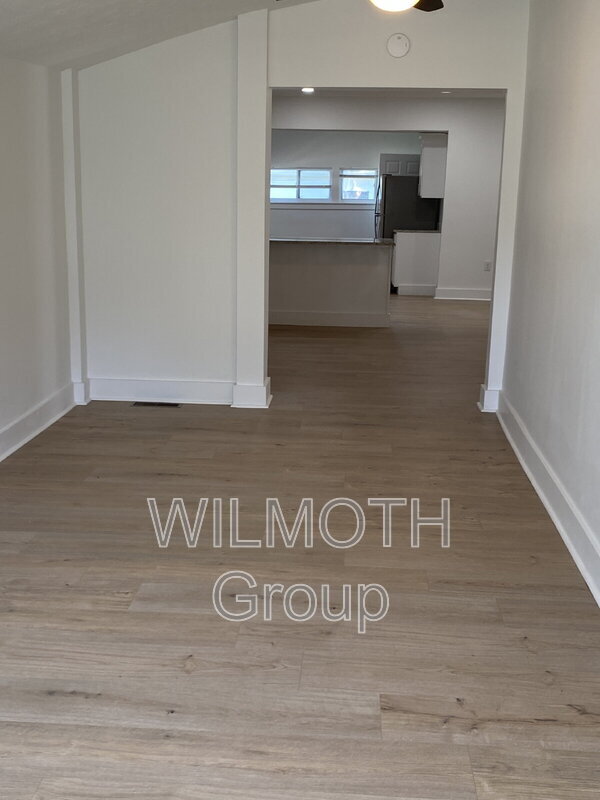 Foto del edificio - 434 W 4th St