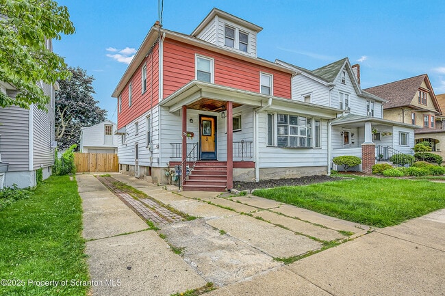 Building Photo - 55 Welles St