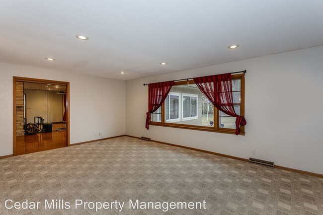 Building Photo - 7316 E Plaza Ln