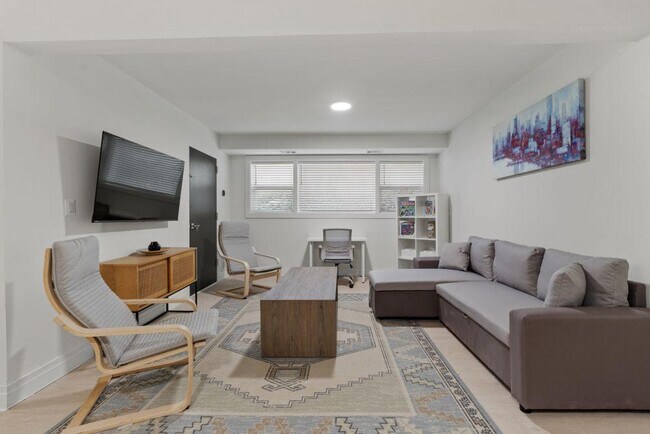 Foto del edificio - 100 W Taylor Run Pkwy
