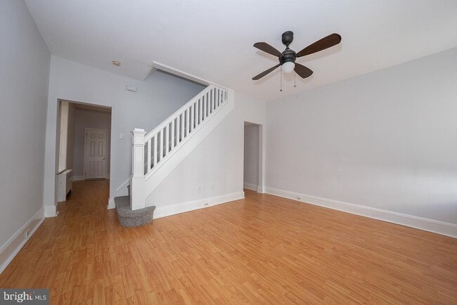 Building Photo - 217 Dupont St