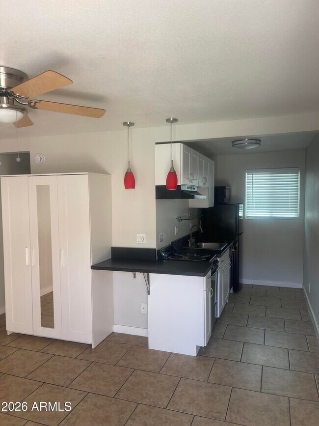 Foto del edificio - 4130 N 12th St