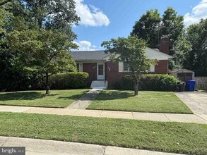 Building Photo - 9702 Singleton Dr