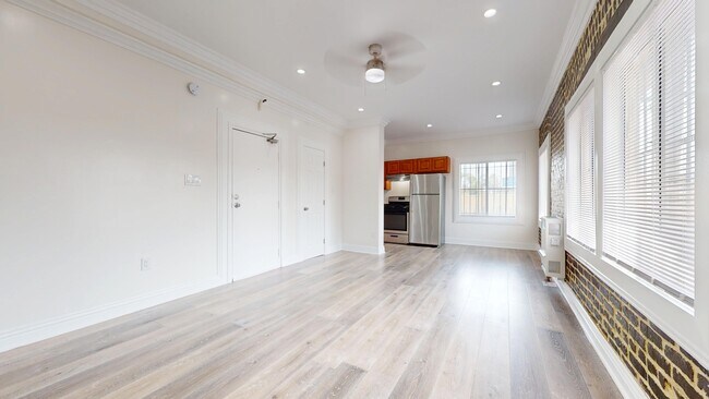 Foto del edificio - New Hampshire Manor