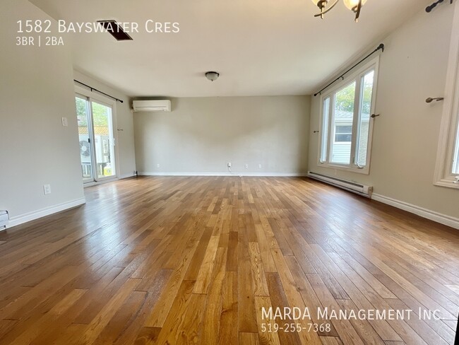 Building Photo - CHARMING 3-BEDROOM/1.5-BATHROOM HOME  + HYDRO AND WATER