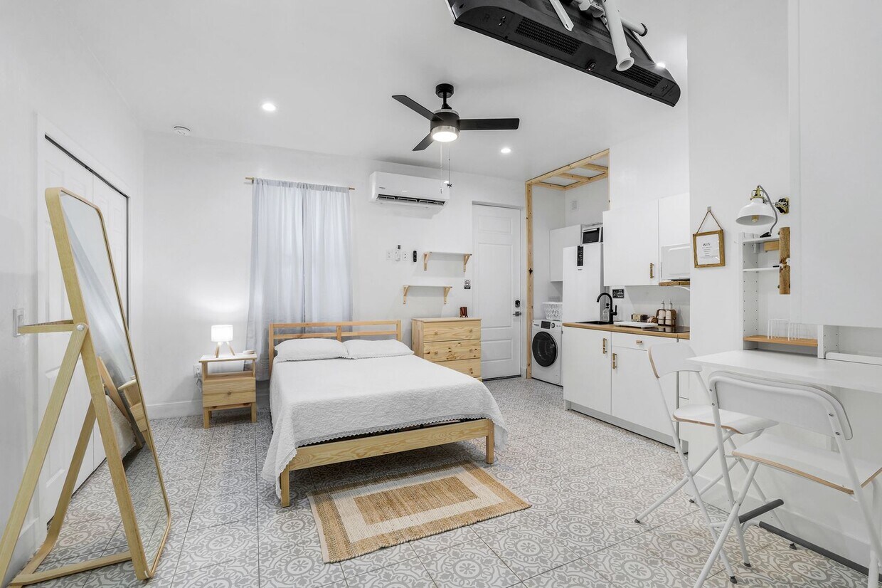 Foto principal - 167 5th St