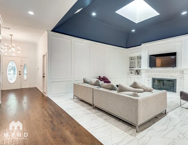 Building Photo - 2005 Crockett Ct