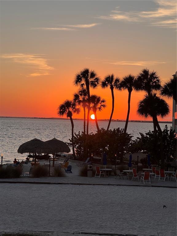 Building Photo - 2506 N Rocky Point Dr