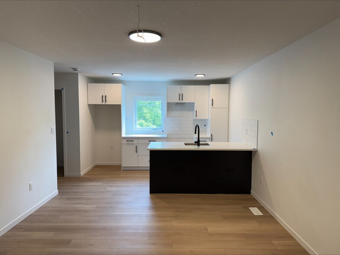 Photo principale - 11431-11497 97 St NW