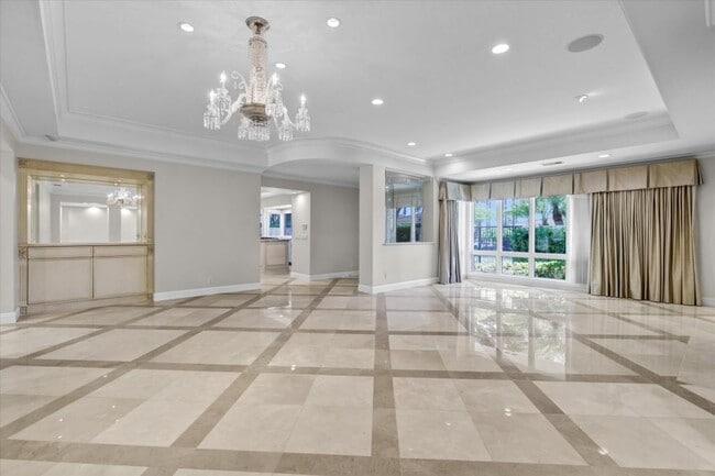 Building Photo - 1070 Granville Dr