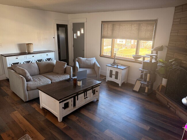 Foto del edificio - 359 Colvin Ave