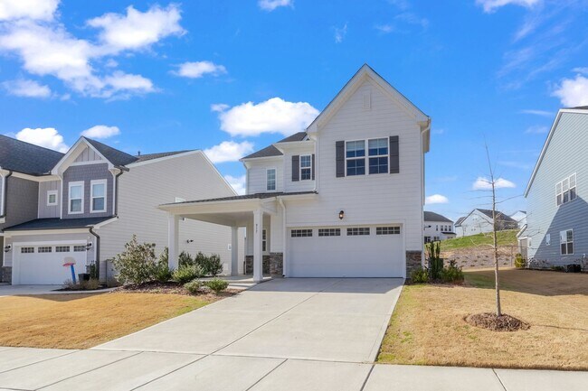 Foto del edificio - Light & Bright 4BR 3BA house in Tryon, Wak...