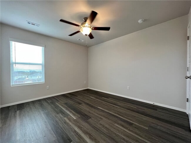 Building Photo - 3211 Gulley Ln
