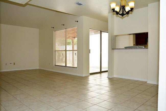 Building Photo - 10260 Bridgeland Ln