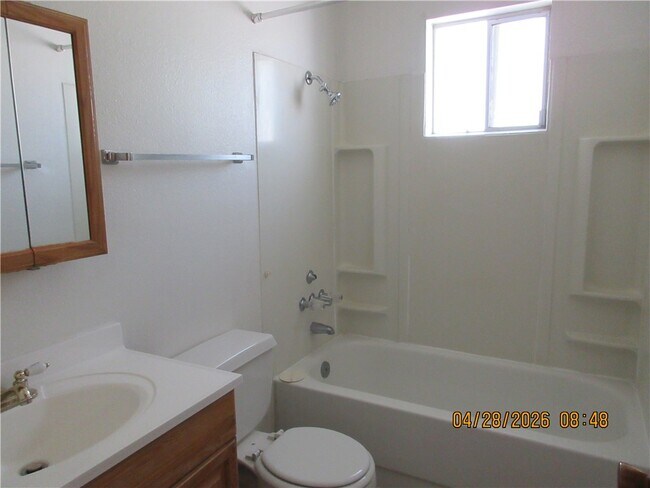 Foto del edificio - 2011 Wickieup Ave