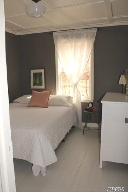 Foto del edificio - 23765 Main Rd