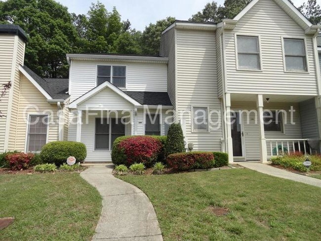 Building Photo - 2224 Wellington Cir