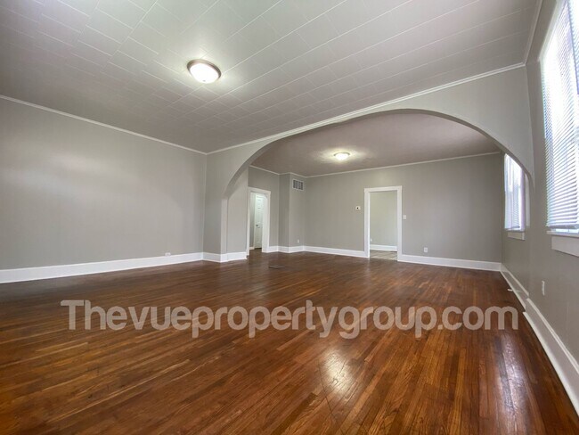 Foto del edificio - DEPOSIT MOVES YOU IN!! – No Rent Until Jun...