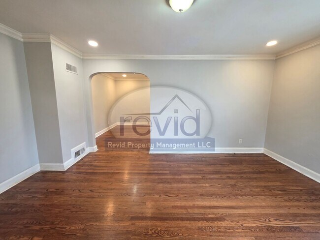 Foto del edificio - 3 Bedroom Home!!