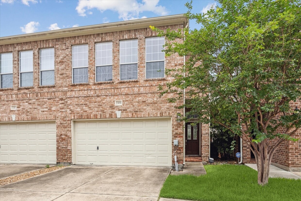 Photo - 1309 East St (Houston, TX)