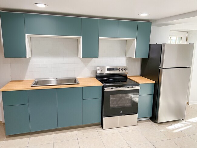 New faucet arriving 9/10- it's NICE - 1717 N Monticello Ave