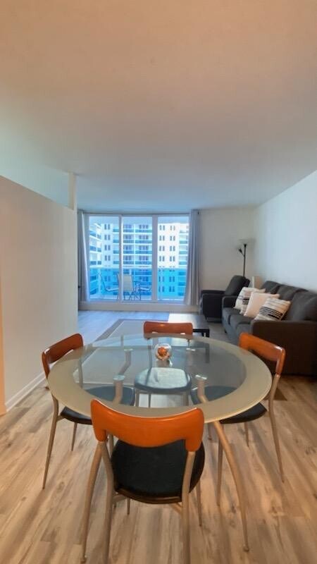 Building Photo - 2301 Collins Ave