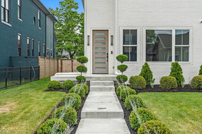 Foto del edificio - 2054 Carrollton Ave