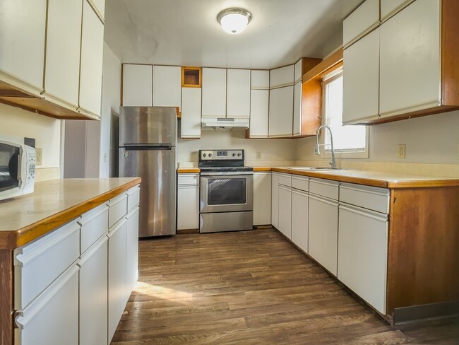 Foto del edificio - 810 10th St NE
