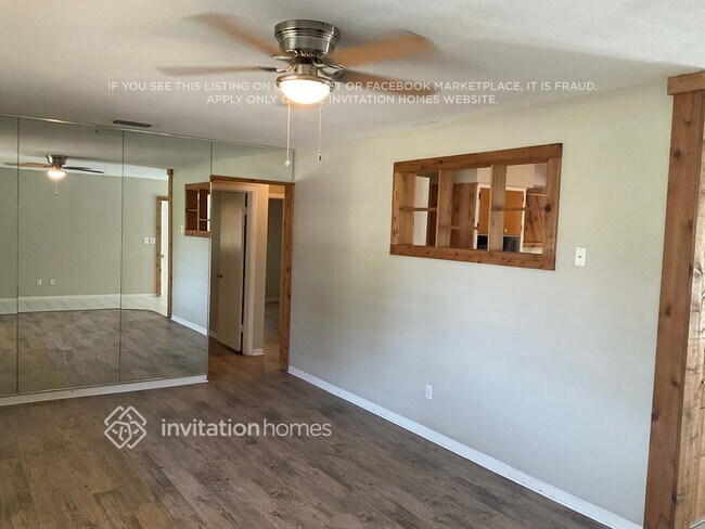 Foto del edificio - 8924 110th Ln N