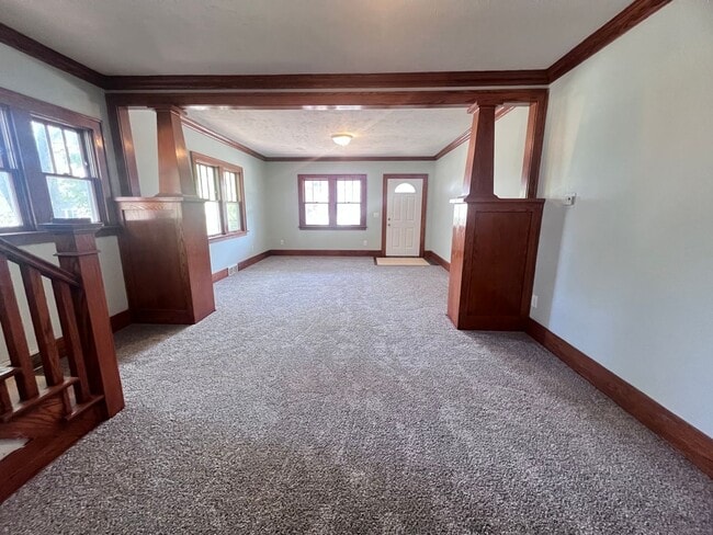 Foto del edificio - Three Bedroom Duplex Near Garfield Park!