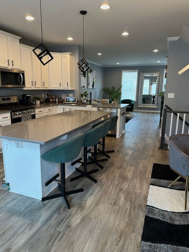 Foto del edificio - 3 Bedroom 2.5 Bathroom Open Floor Plan