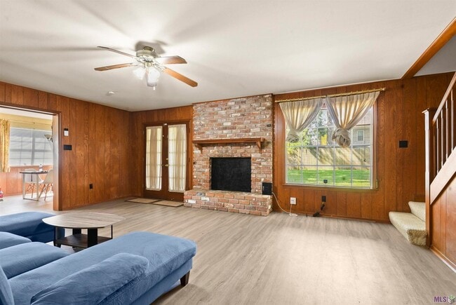 Building Photo - 5240 Heritage Dr