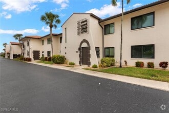 Building Photo - 4717 Santa Barbara Blvd
