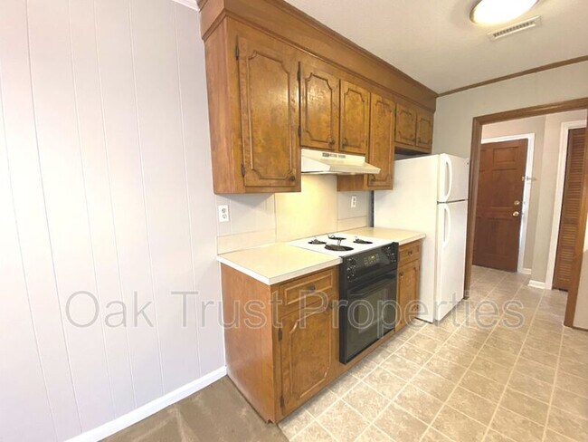 Building Photo - 4428 N Shirley Dr