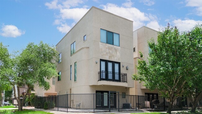 Foto del edificio - 731 Reinerman St