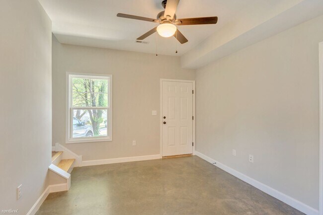 Building Photo - 4 br, 2 bath House - 126 Summit Street Unit A