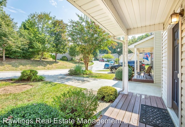 Building Photo - 3 br, 2.5 bath House - 198 Wiltshire Circle