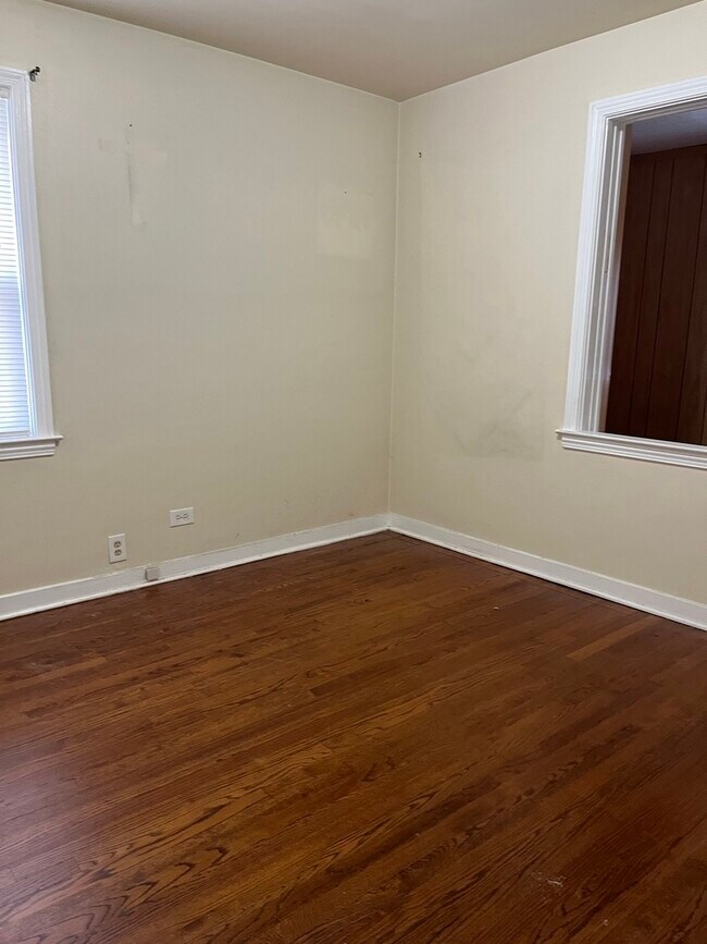 Foto del edificio - 4934 Mulford St